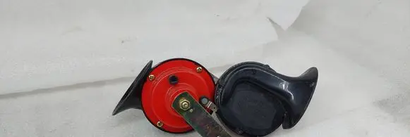 Toyota Avensis T250 Horn signal 28R003581