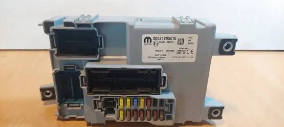 Lancia Ypsilon Central body control module 00521295610 28654663 116RI000832