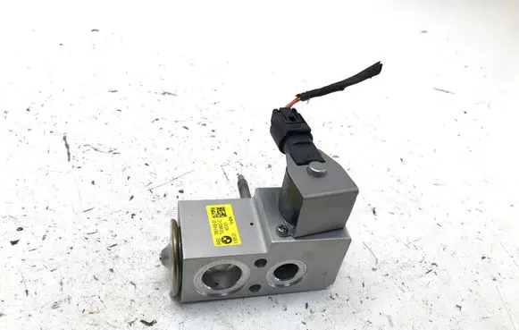 BMW 3 G20 G21 Air conditioning (A/C) expansion valve 7951456 T217172 0842040524