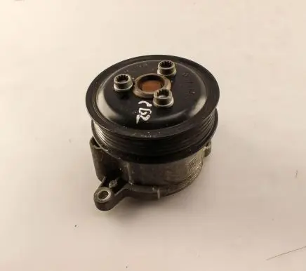 Volkswagen Polo V 6R Water pump 03F121031A