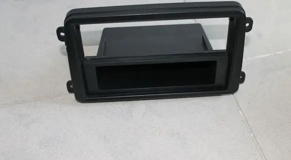 Volkswagen Golf V Radio/GPS head unit trim 2DIN 1DIN 281320