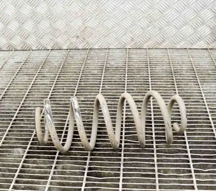 Toyota Verso-S Rear coil spring