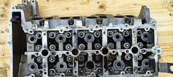 Mini Cooper Countryman R60 Engine head 7812609 1537067 16220674