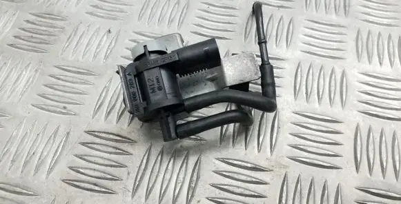 Volkswagen Eos Turbo solenoid valve 1K0906283A