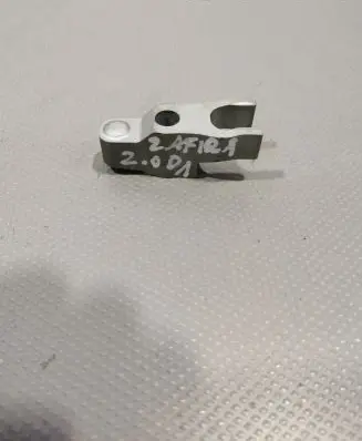 Opel Zafira C Fuel Injector clamp holder