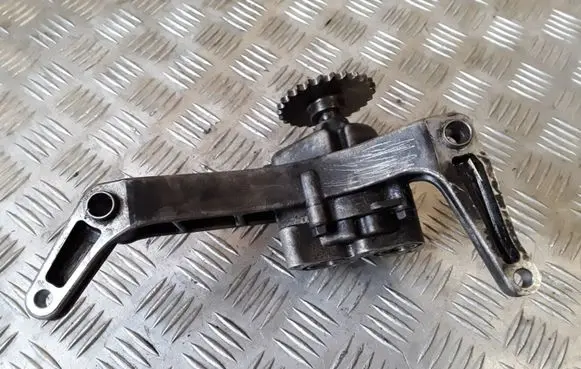 KIA Sorento Oil pump 261004A000