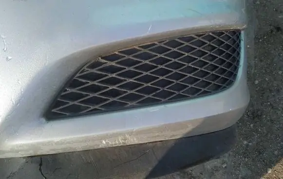 Front bumper lower grill