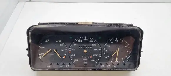 Volkswagen PASSAT B3 Speedometer (instrument cluster) 357919033GR 357919059AD