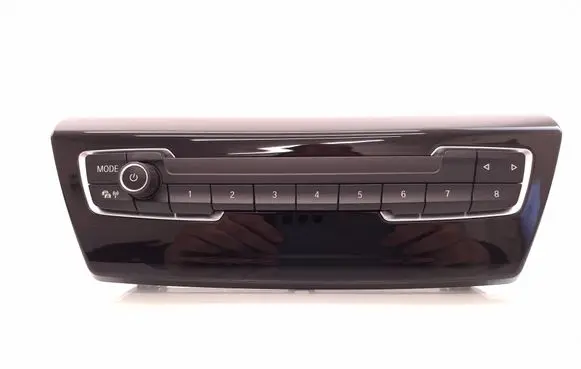 Head unit multimedia control