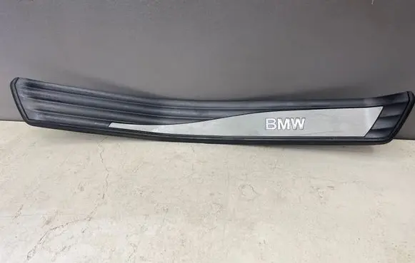 BMW 5 E60 E61 Rear sill trim cover 7034306