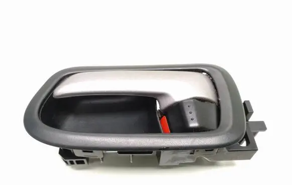 Suzuki Grand Vitara II Front door interior handle