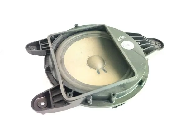 Audi A4 S4 B9 Subwoofer speaker 8W5035412 UA701616 90026000102