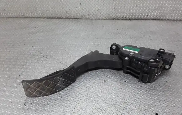 Skoda Fabia Mk1 (6Y) Accelerator throttle pedal 6Q1721503C