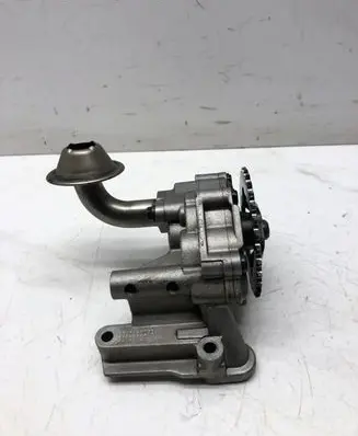 Volkswagen PASSAT B5.5 Oil pump 038115105D 00763177 010704