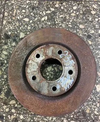 Nissan Juke I F15 Front brake disc