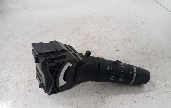 Nissan X-Trail T30 Wiper control stalk 252608h905
