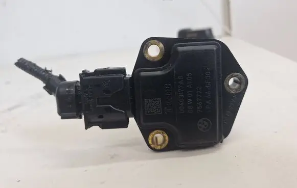 BMW 5 E60 E61 Oil level sensor 7567722