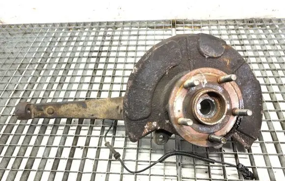 Jeep Grand Cherokee Front wheel hub spindle knuckle