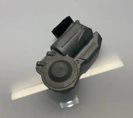 Mercedes-Benz E W211 Steering wheel lock A2034621130 2034621130