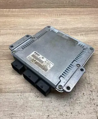 Peugeot 307 Engine control unit/module ECU 9647472780 0281011081