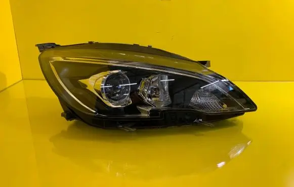 Peugeot 308 Headlight/headlamp 981699058000