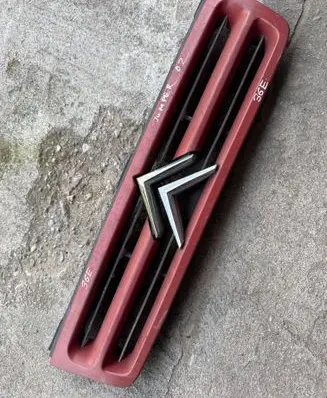 Citroen Jumper Front bumper upper radiator grill 1304699070