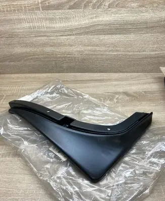 Skoda Octavia Mk2 (1Z) Rear mudguard 1Z0821821