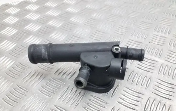 Audi A4 S4 B6 8E 8H Engine coolant pipe/hose 038121132D