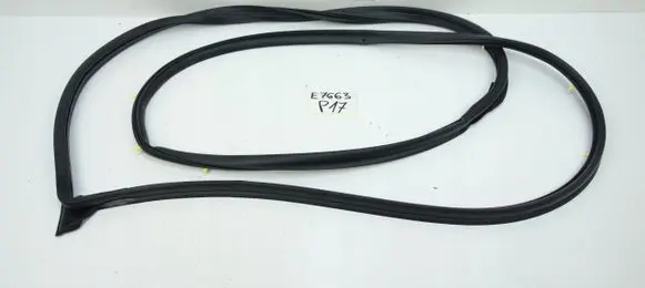 Nissan X-Trail T31 Rubber seal loading door JG01A
