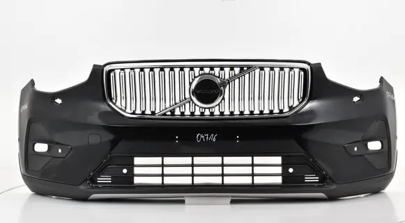 Volvo XC40 Front bumper 31690933