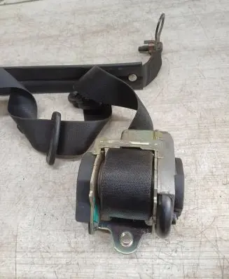 Mercedes-Benz Vaneo W414 Front seatbelt 566287601