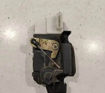 Peugeot 607 Rear door lock