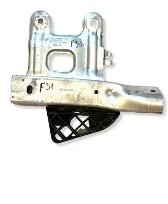 BMW 3 F30 F35 F31 Front bumper mounting bracket 7266194