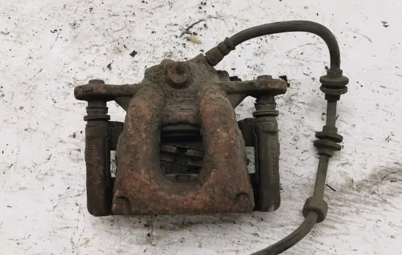 BMW 1 E81 E87 Front brake caliper