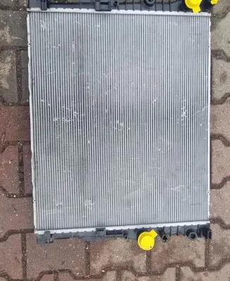 BMW 7 G11 G12 Coolant radiator 9425865
