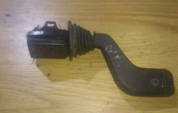Opel Astra F Wiper control stalk 90124931