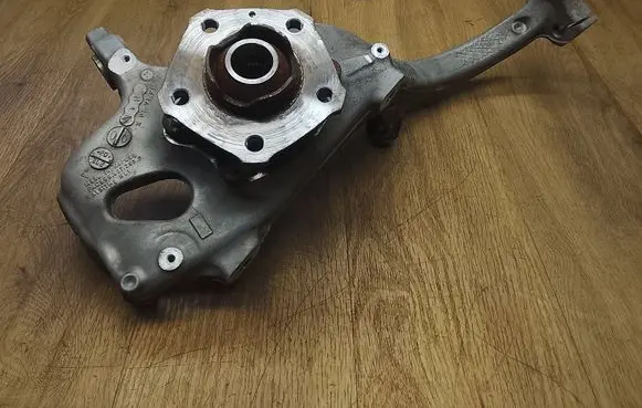 Porsche Macan (95B) Front wheel hub 95B407253F