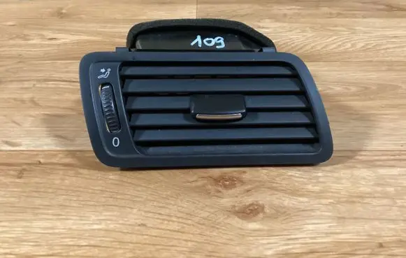 Volkswagen PASSAT B6 Dashboard side air vent grill/cover trim 3C1819702E T0024375 P0108667