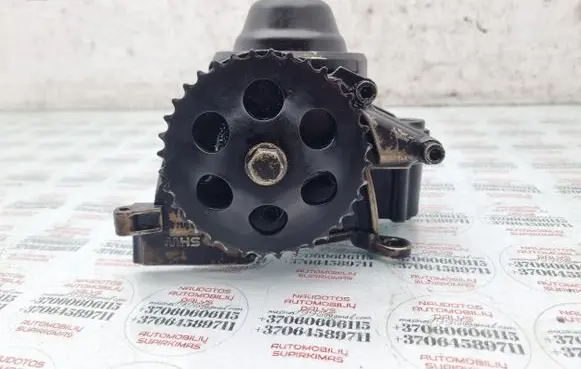 Volkswagen Polo IV 9N3 Oil pump 03D115105G