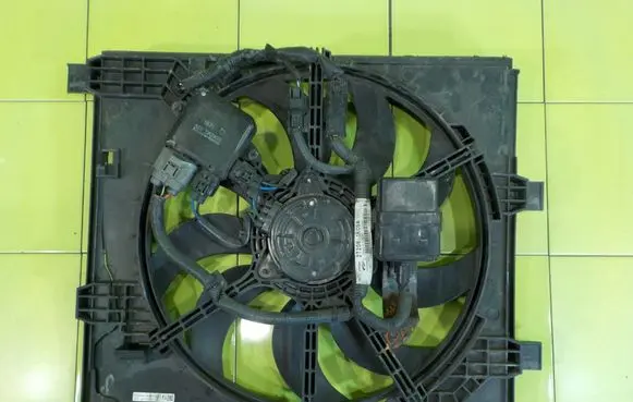 Nissan Juke I F15 Fan set A18700A28001