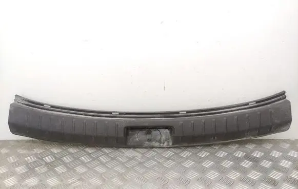 Hyundai Santa Fe Trunk/boot sill cover protection 857702W300