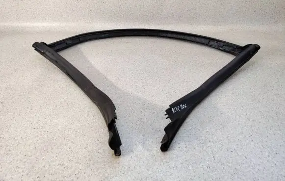 Mercedes-Benz SLK R172 Rubber seal front coupe door window A1727200078