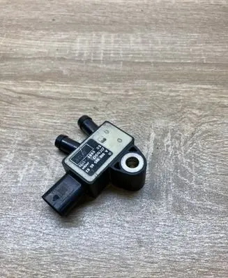 Mercedes-Benz C W205 Exhaust pressure sensor A0009056503