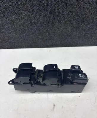 Mitsubishi Outlander Electric window control switch 8608A185