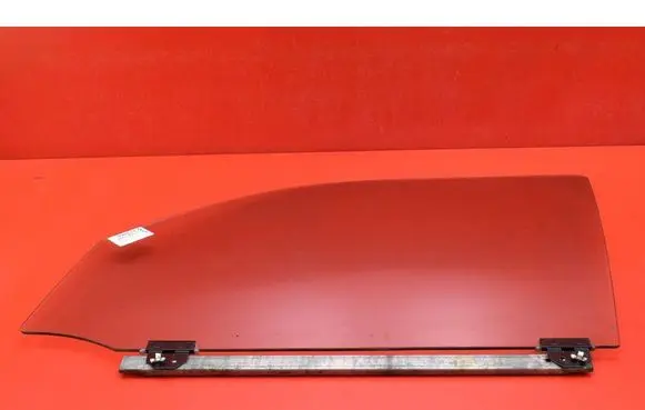 Ford Explorer Front door window glass four-door 
