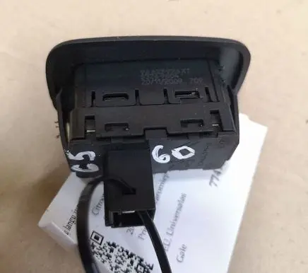 Citroen C5 Electric window control switch 96623726XT
