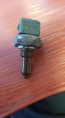 BMW 1 E81 E87 Coolant temperature sensor 1433076