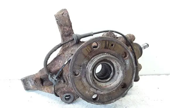 Front wheel hub spindle knuckle