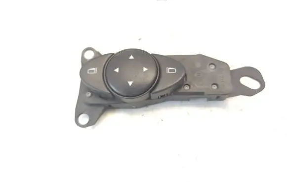 Mercedes-Benz E W211 Wing mirror switch 2118215379 03211025