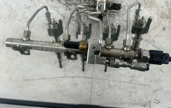 BMW 1 E81 E87 Fuel injection system set 0261520041 1005925378 758904811